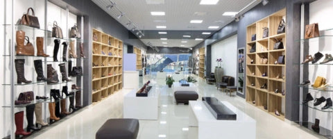 Éclairer son commerce avec des luminaires pour magasin nos conseils.jpg__PID:56d35124-8e52-49a3-adf8-319f9892cfbc