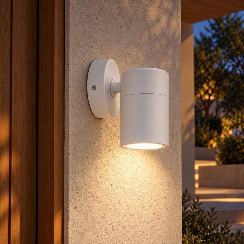 Applique Murale Blanche IP65 pour Ampoule GU10 - Pack de 10 – rendu allumé