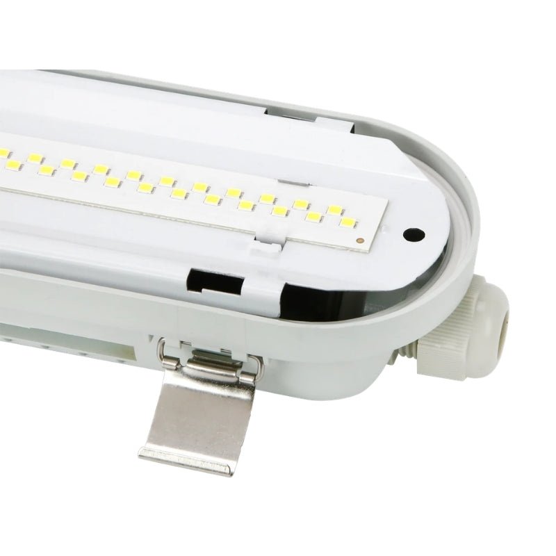 Réglette LED Étanche 150cm 60 - 80W 180lm/W IP66 avec Module de Secours 3H + AT - Silamp France