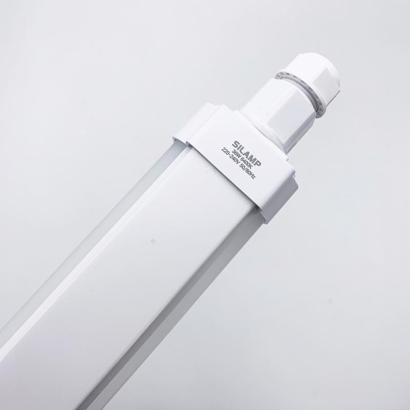 Réglette LED étanche 120cm 36W IP65 Interconnectable