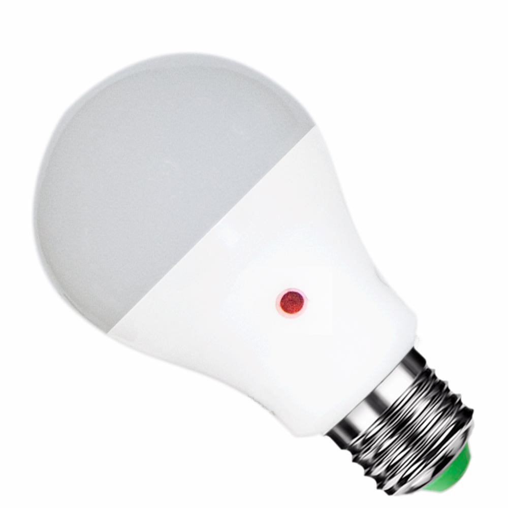 Ampoule LED E27 10W 220V A60 220° Capteur Crépusculaire