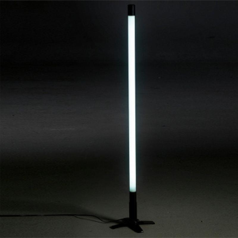 Lampe Tube Néon sur Pied Blanc 134cm