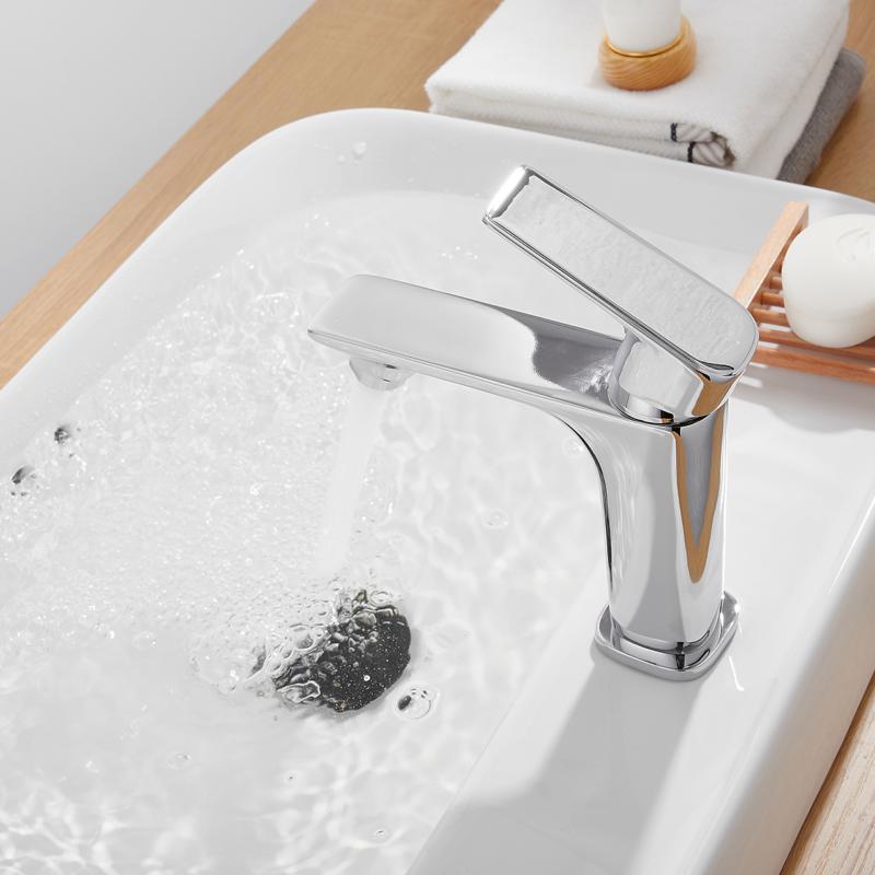 Robinet Mitigeur Salle de Bain Chrome Carré