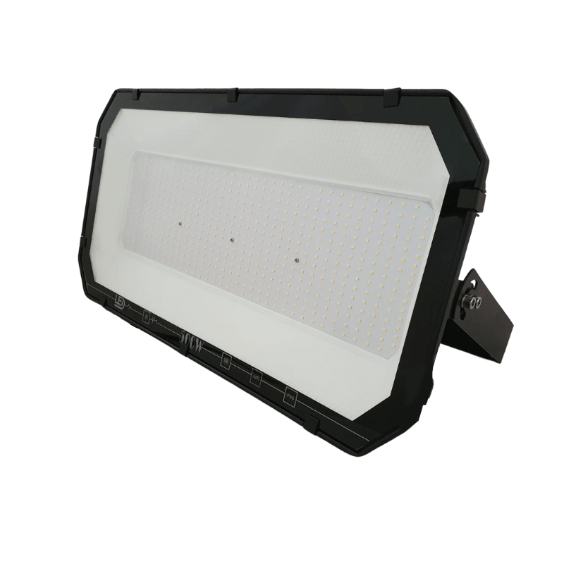 Projecteur LED avec prise, projecteur super lumineux à l'extérieur,  projecteur blanc froid 6500K, applique murale étanche IP66, pour portes  d'entrée de jardin couloir de garage,Cold white-10W : : Luminaires  et Éclairage