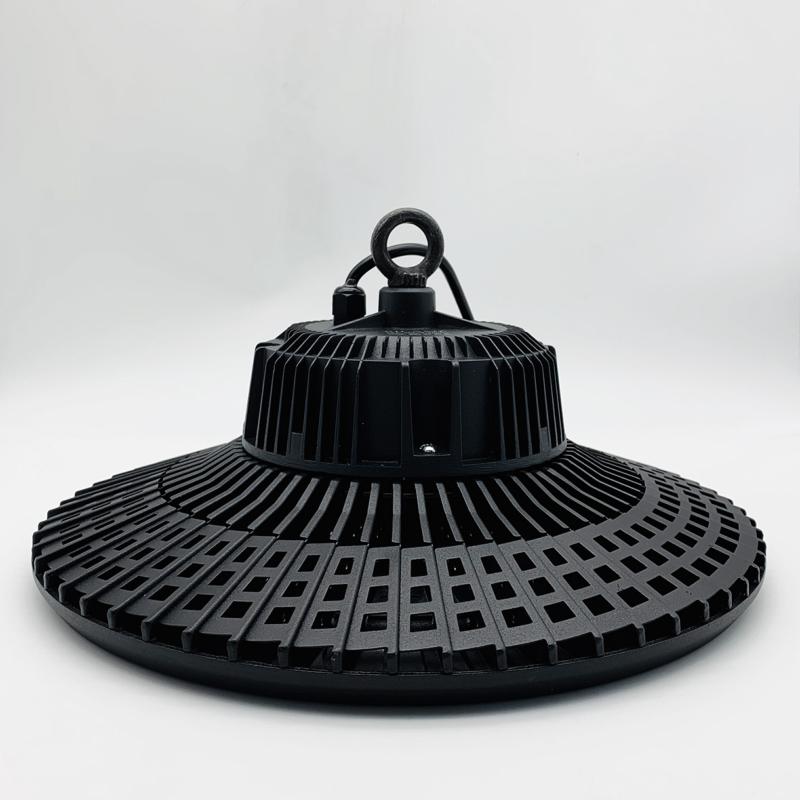 Suspension Industrielle HighBay UFO 100W IP65 NOIR - Silamp France