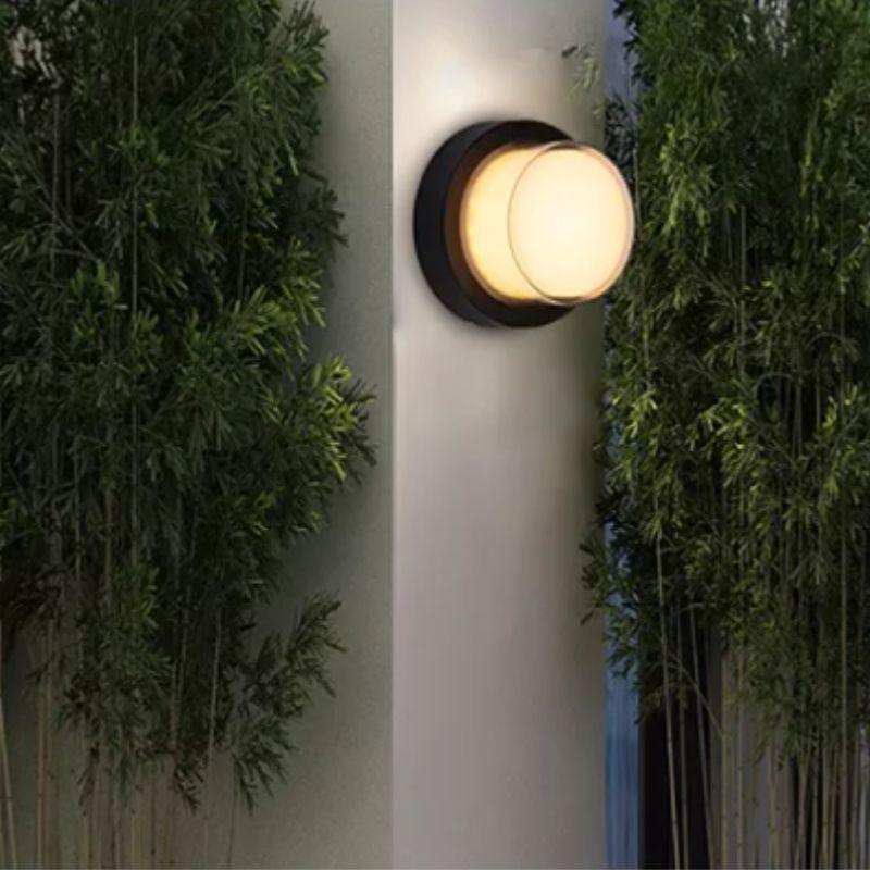 Lumière extérieur pour jardin, terrasse et balcon : un jeu d