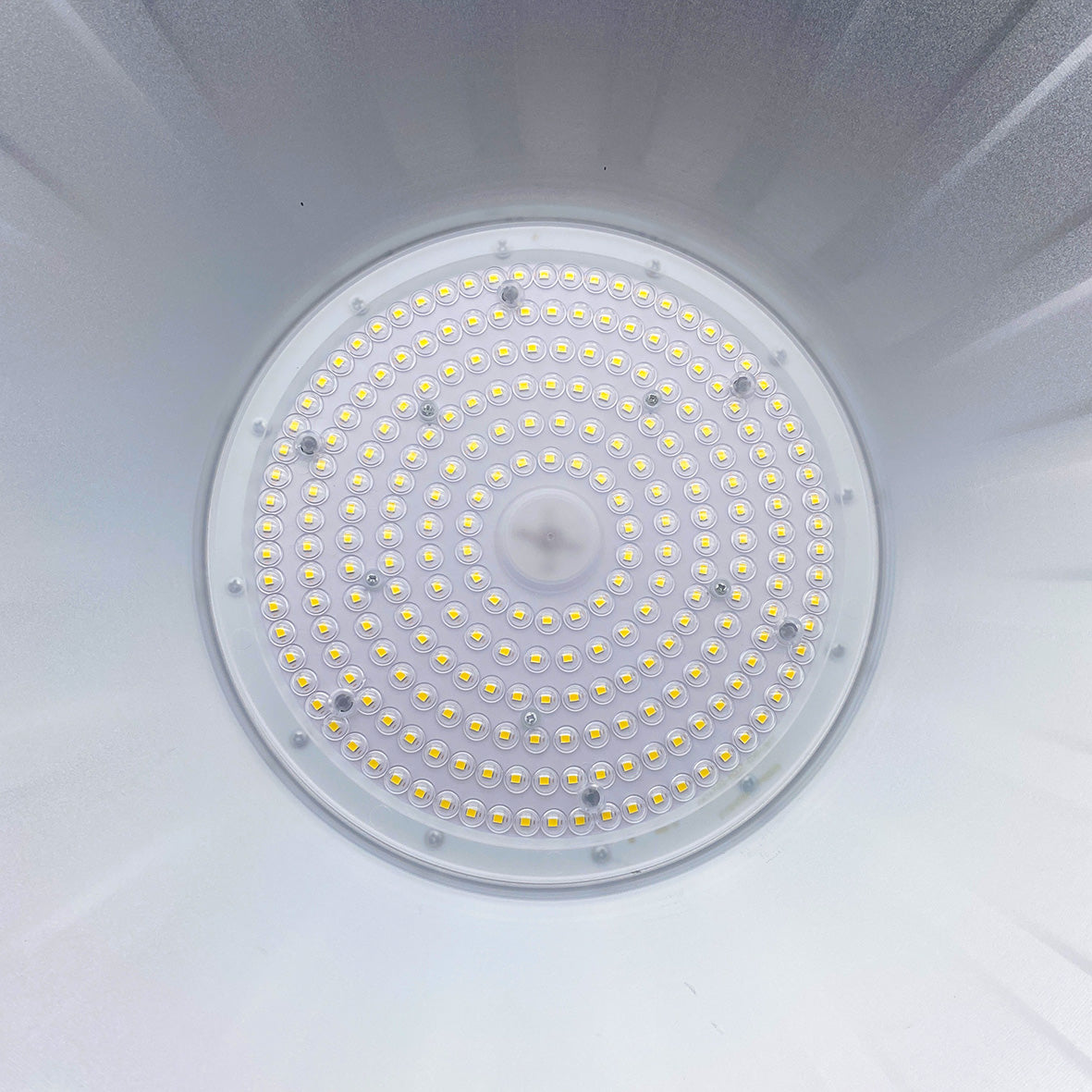 Cloche LED Industrielle 200W 120° Argent