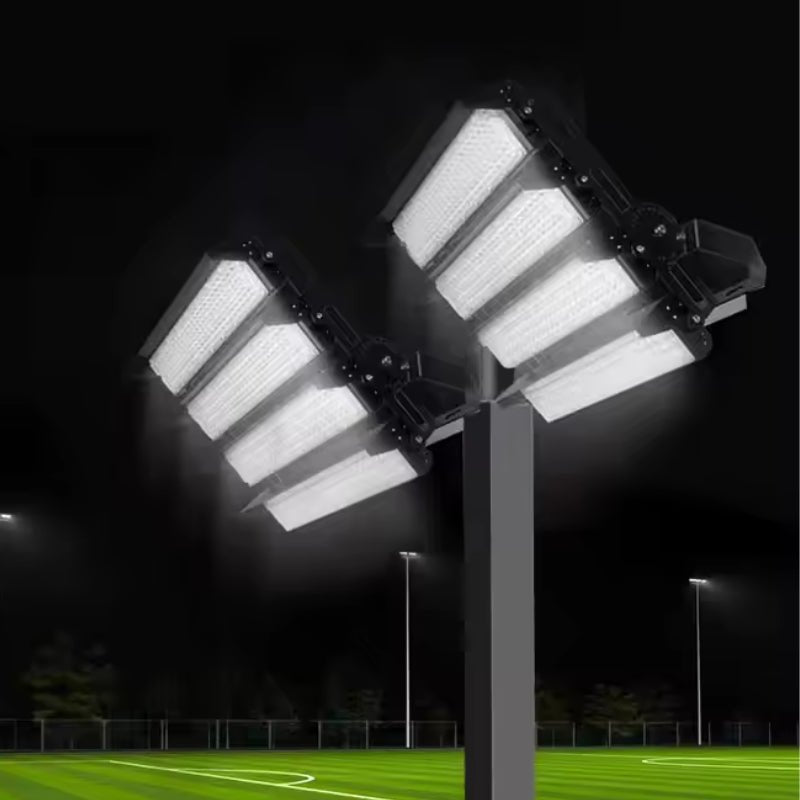 Projecteur LED Puissant Industriel 1000W 170lm/W IP66 Noir Orientable - Silamp France