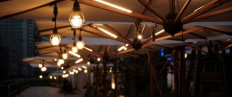 Combien de lumens pour éclairer une terrasse ?