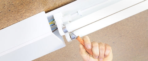 Installation et branchement d'un néon LED
