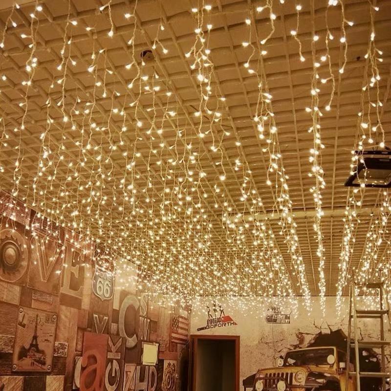 Guirlande LED Rideaux 140LED 220V 3m IP44 8 modes - Blanc Chaud