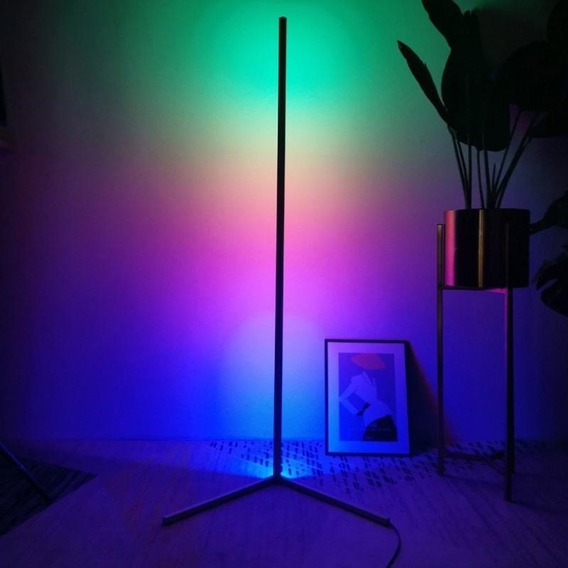 Lampe sur Pied Connectée WiFi RGBW 142cm avec Télécommande - Silamp France